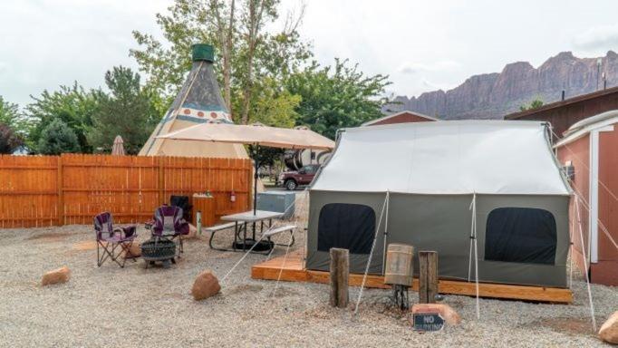FunStays Glamping Setup Tent in RV Park #4 OK-T4 Moab Exterior foto
