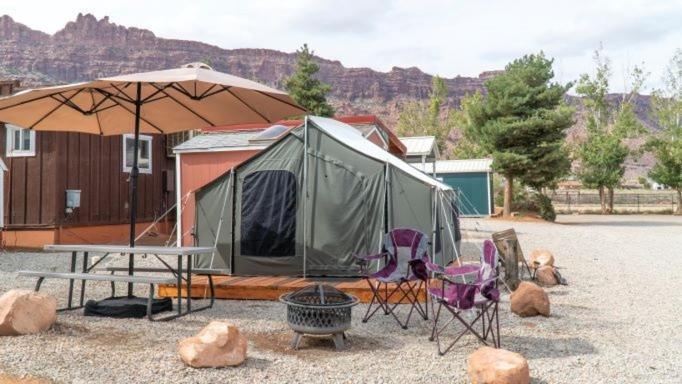 FunStays Glamping Setup Tent in RV Park #4 OK-T4 Moab Exterior foto