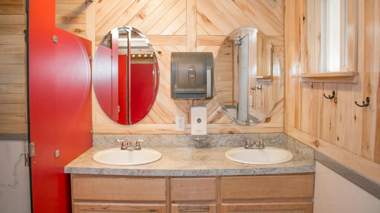 FunStays Glamping Setup Tent in RV Park #4 OK-T4 Moab Exterior foto